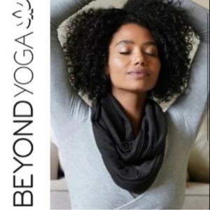 NWT: Beyond yoga Pocket infinity scarf